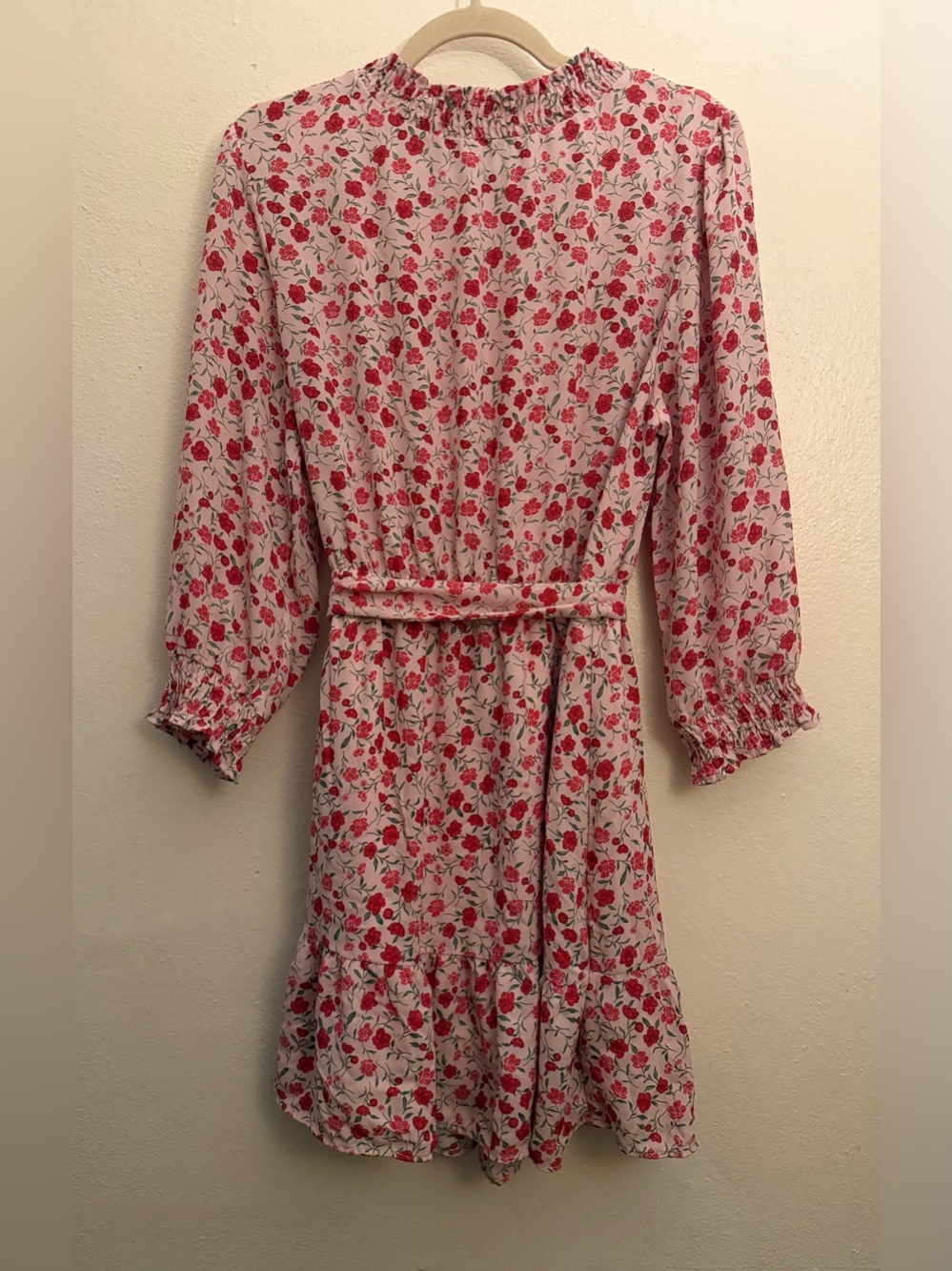 Sweet Rain Size L Excellent Condition Floral Smocked Neck Long-Sleeve Mini Dress